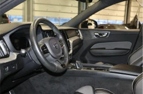 Volvo XC60 B6* R* DESIGN* HARMON* KARDON* LANE* ASSIST* МЪРТВ - 27619 € / 54018.07 лв. - 10987188 6