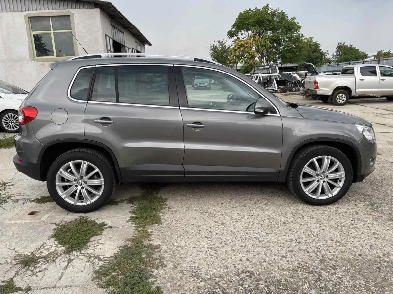 VW Tiguan 1.4TSI, снимка 14 - Автомобили и джипове - 47503888