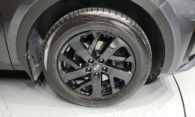 Kia Sorento, снимка 5 - Автомобили и джипове - 51957647