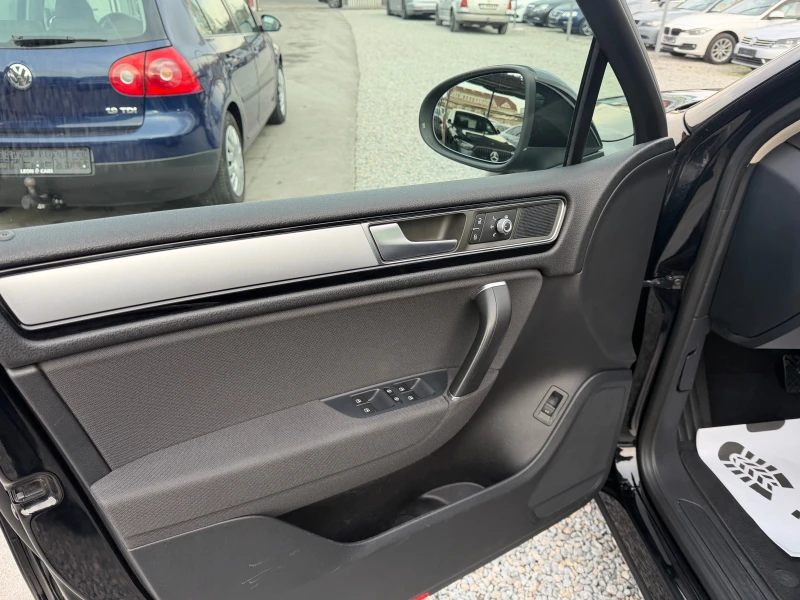 VW Touareg 3.0 TDI FACE, снимка 8 - Автомобили и джипове - 52996248