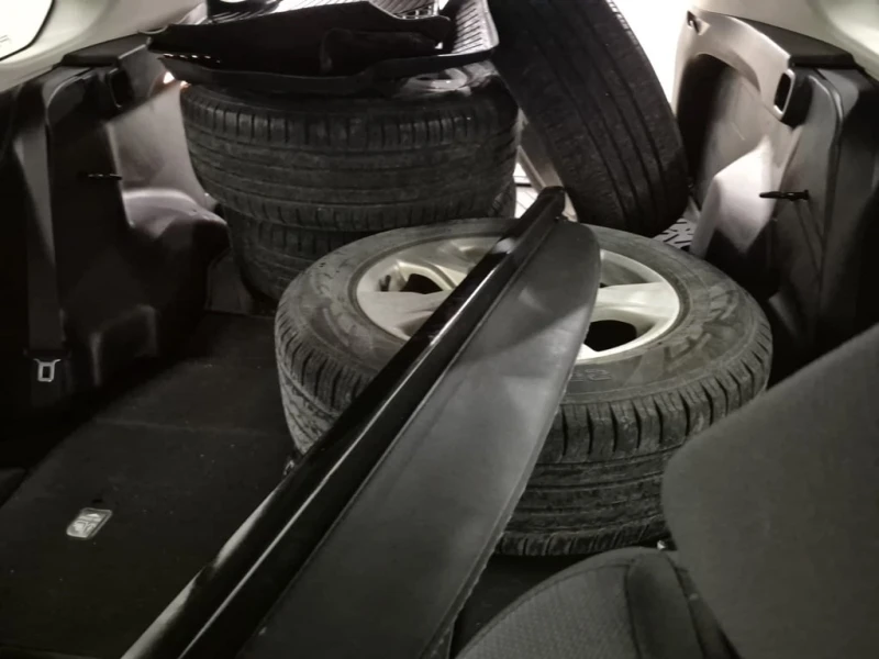 Toyota Rav4 * HYBRID XLE * CARFAX * , снимка 12 - Автомобили и джипове - 53012026