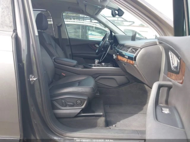 Audi Q7 PANORAMA* DIGITAL* ОБДУХВАНЕ* BOSE* 2 КЛЮЧА, снимка 9 - Автомобили и джипове - 53159302