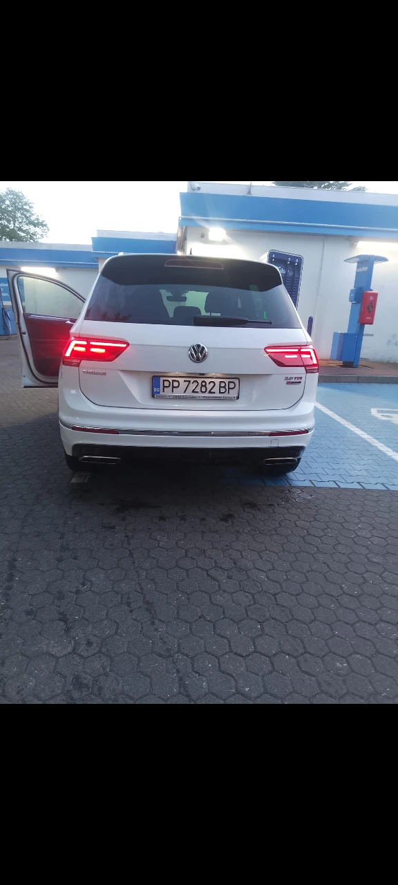 VW Tiguan, снимка 2 - Автомобили и джипове - 54285667