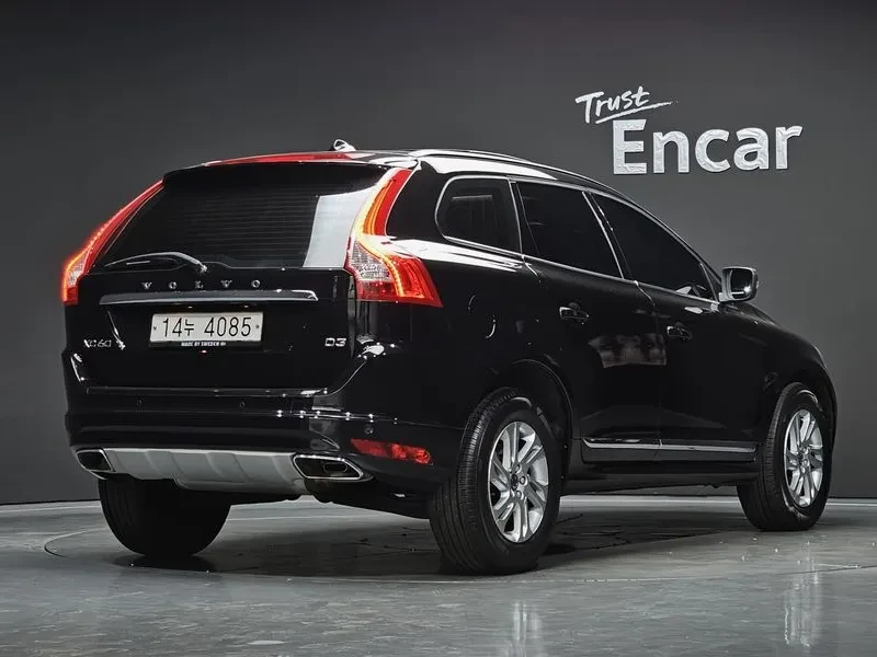 Volvo XC60 D3 2.0L, снимка 2 - Автомобили и джипове - 55562151