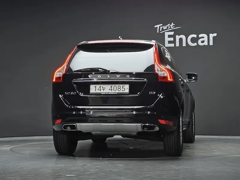 Volvo XC60 D3 2.0L, снимка 4 - Автомобили и джипове - 55562151