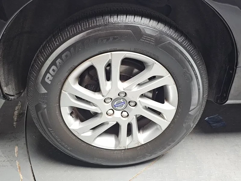 Volvo XC60 D3 2.0L, снимка 5 - Автомобили и джипове - 55562151