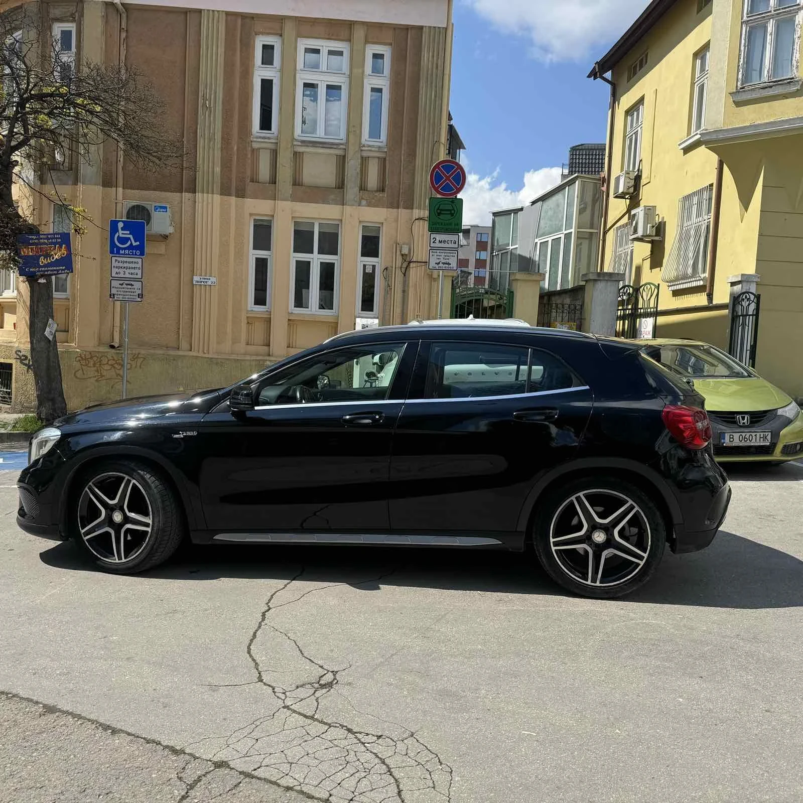 Mercedes-Benz GLA 200  - изображение 3