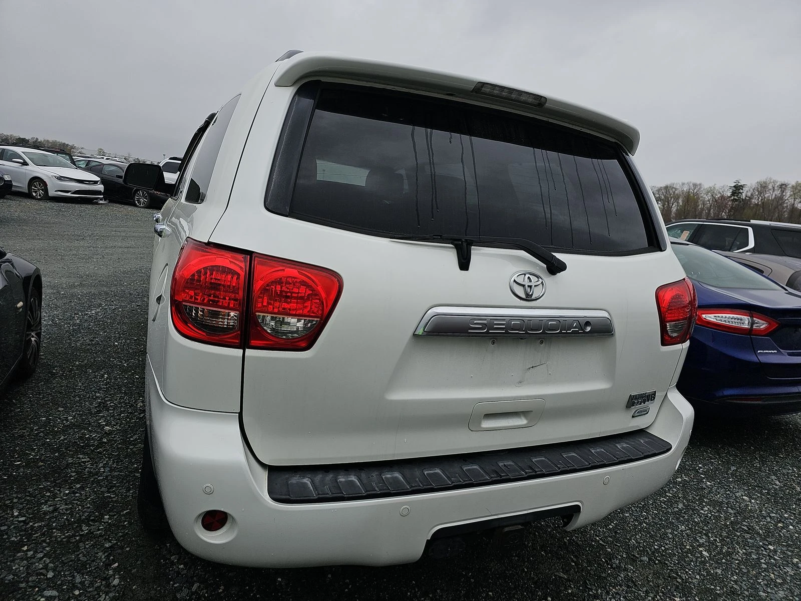 Toyota Sequoia 5.7 PLATINUM* JBL* ПЕРФЕКТЕН ЗА ГАЗ* БЕЗ АНАЛОГ - изображение 4
