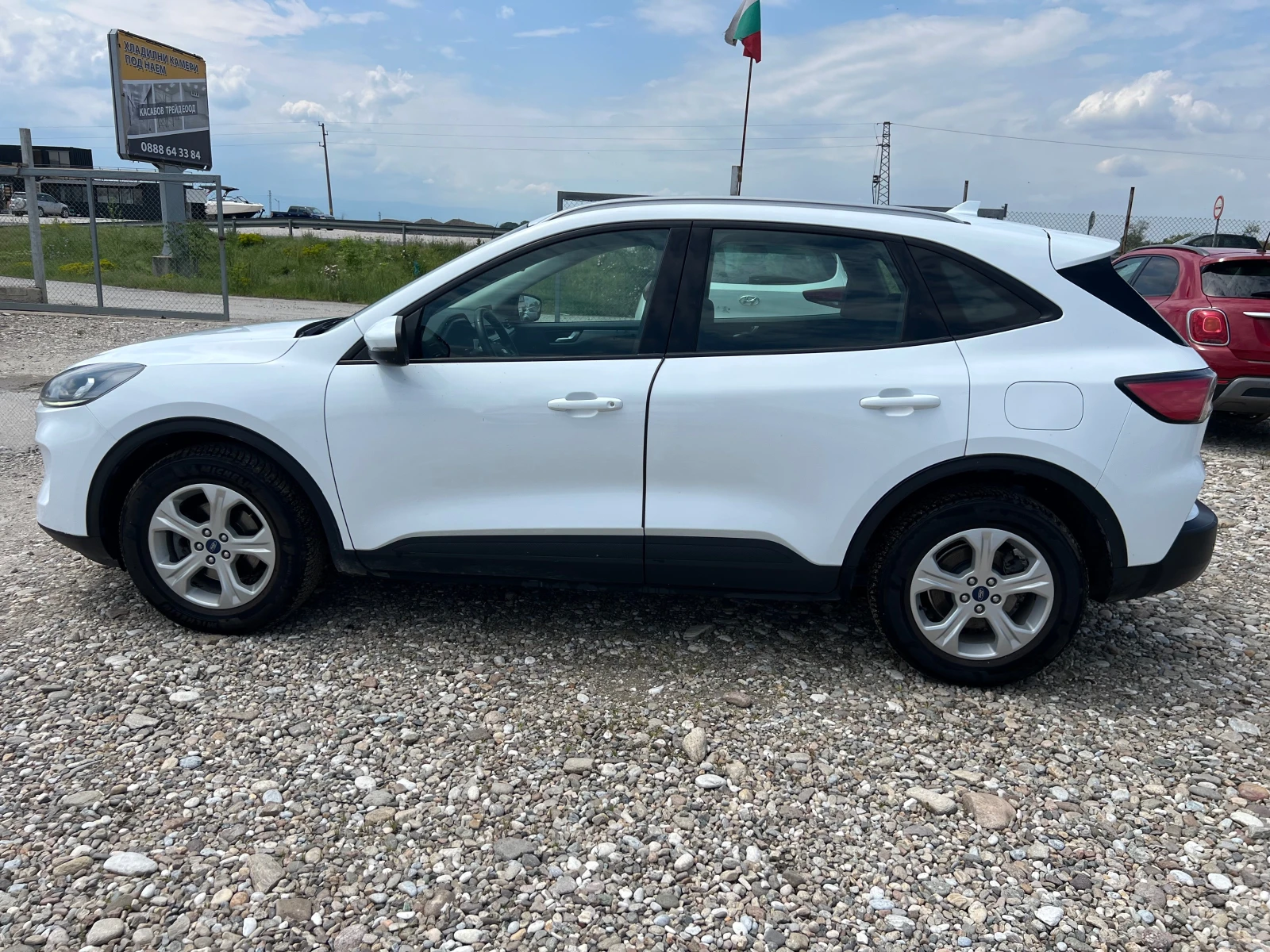 Ford Kuga 2.5 HYBRID - изображение 8