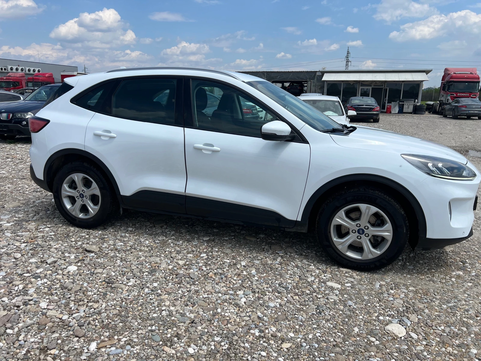 Ford Kuga 2.5 HYBRID - изображение 4