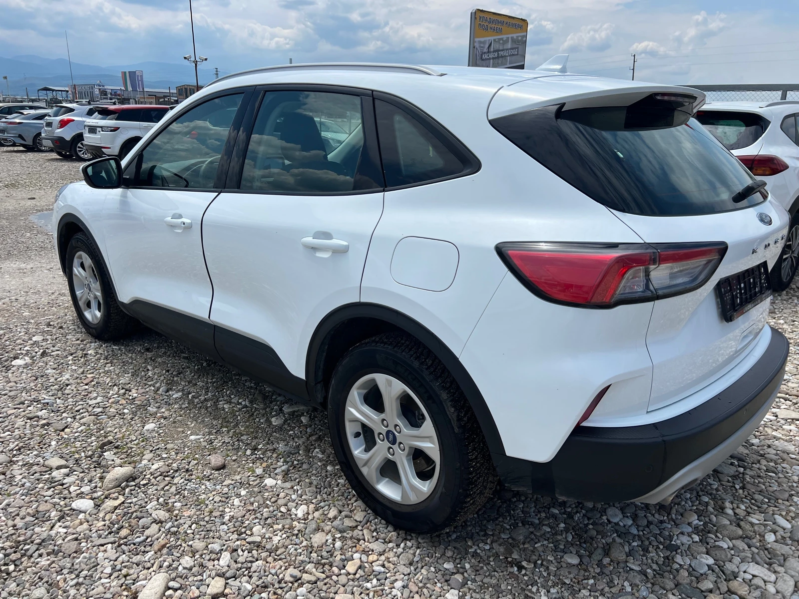 Ford Kuga 2.5 HYBRID - изображение 7
