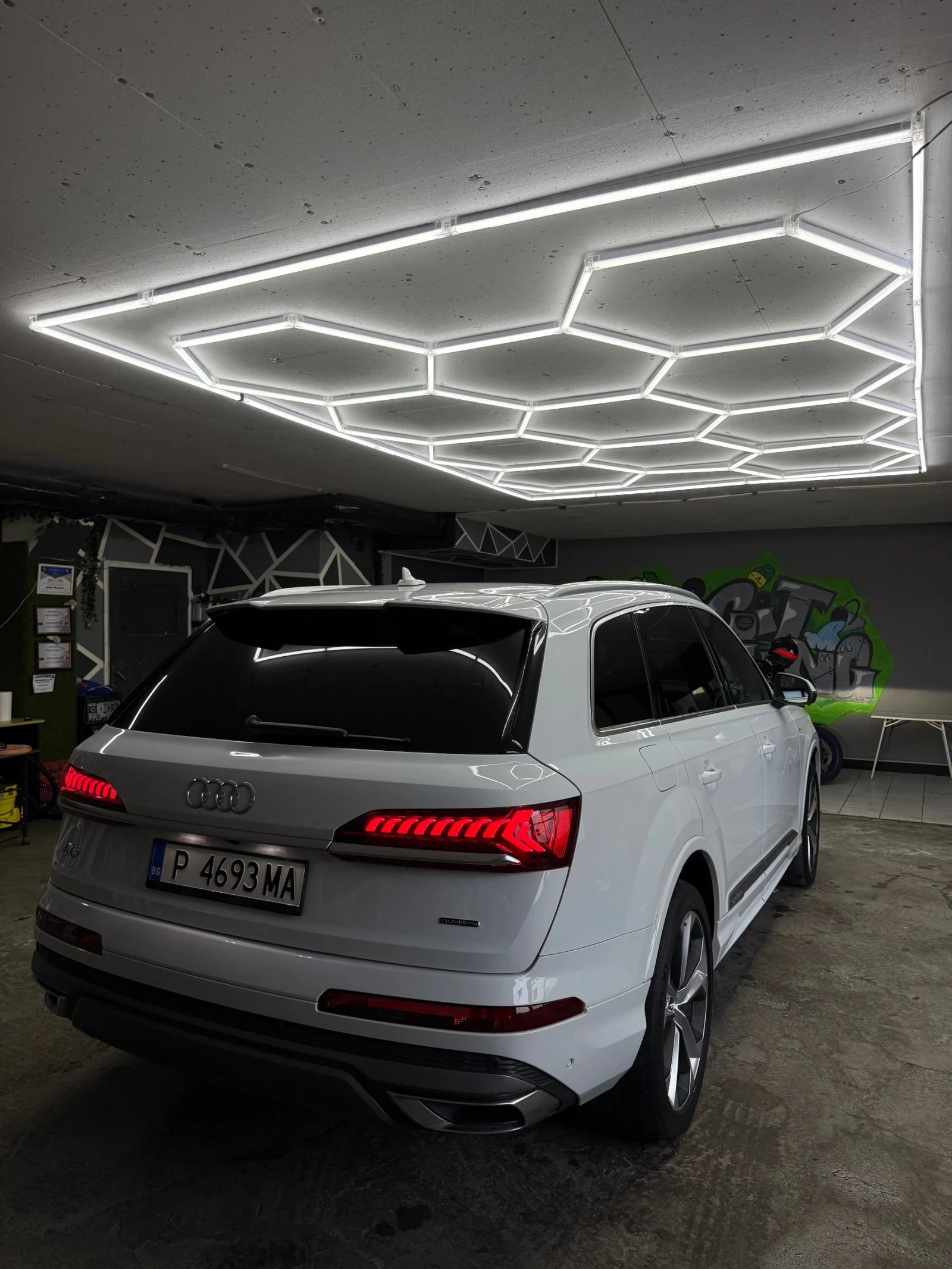Audi Q7 Audi Q7 55TFSI - изображение 3
