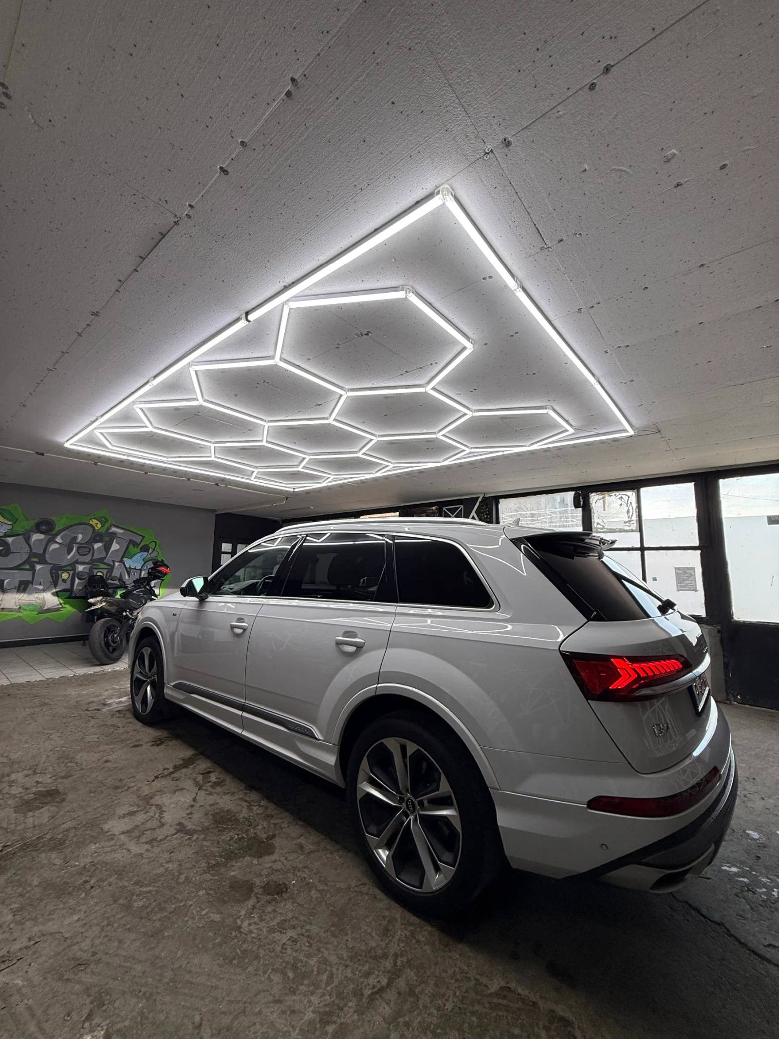 Audi Q7 Audi Q7 55TFSI - изображение 4