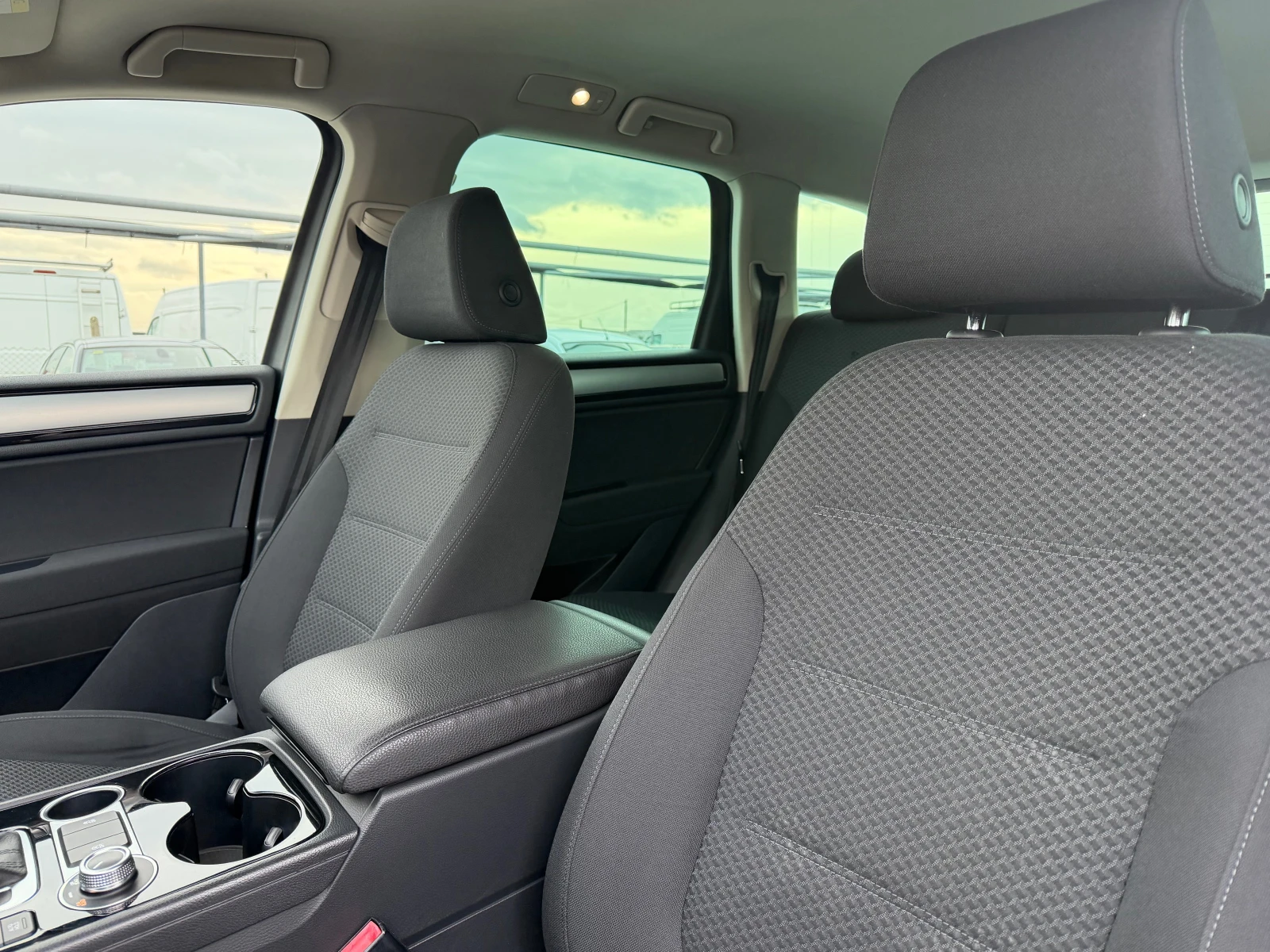 VW Touareg 3.0 TDI FACE - изображение 10