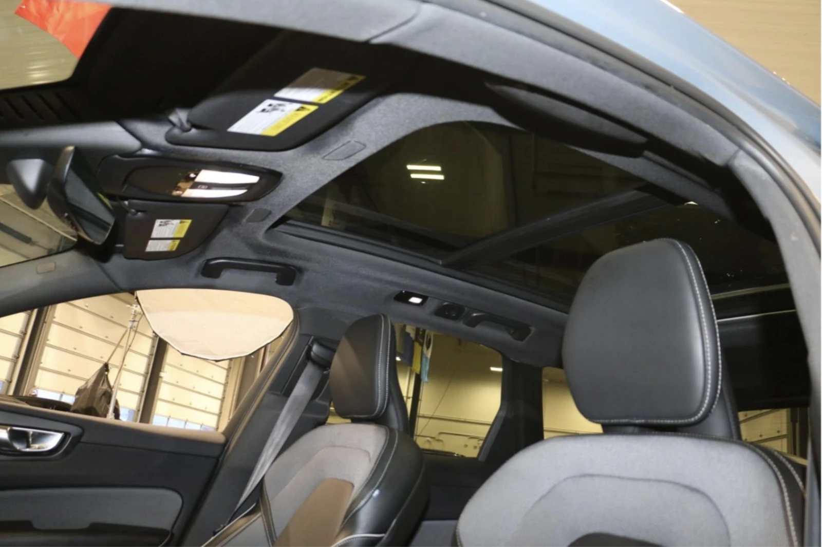 Volvo XC60 B6* R* DESIGN* HARMON* KARDON* LANE* ASSIST* ����� | Mobile.bg � ����������� 14