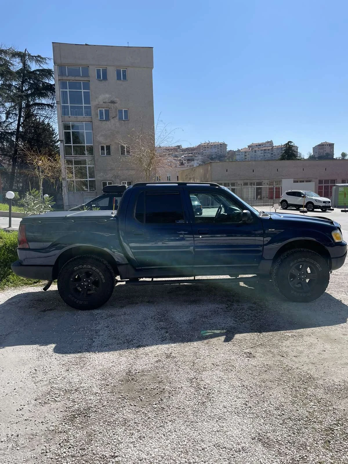 Ford Explorer Sport trac, снимка 4 - Автомобили и джипове - 54056435