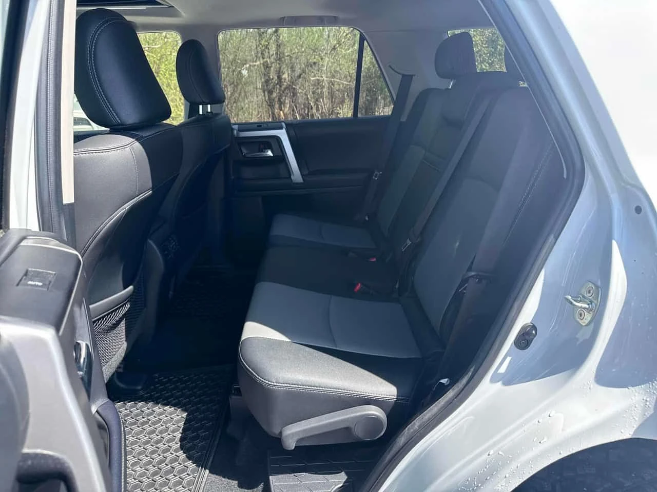 Toyota 4runner * 4WD * PANO* KEYLESS* �������*  | Mobile.bg � ����������� 15