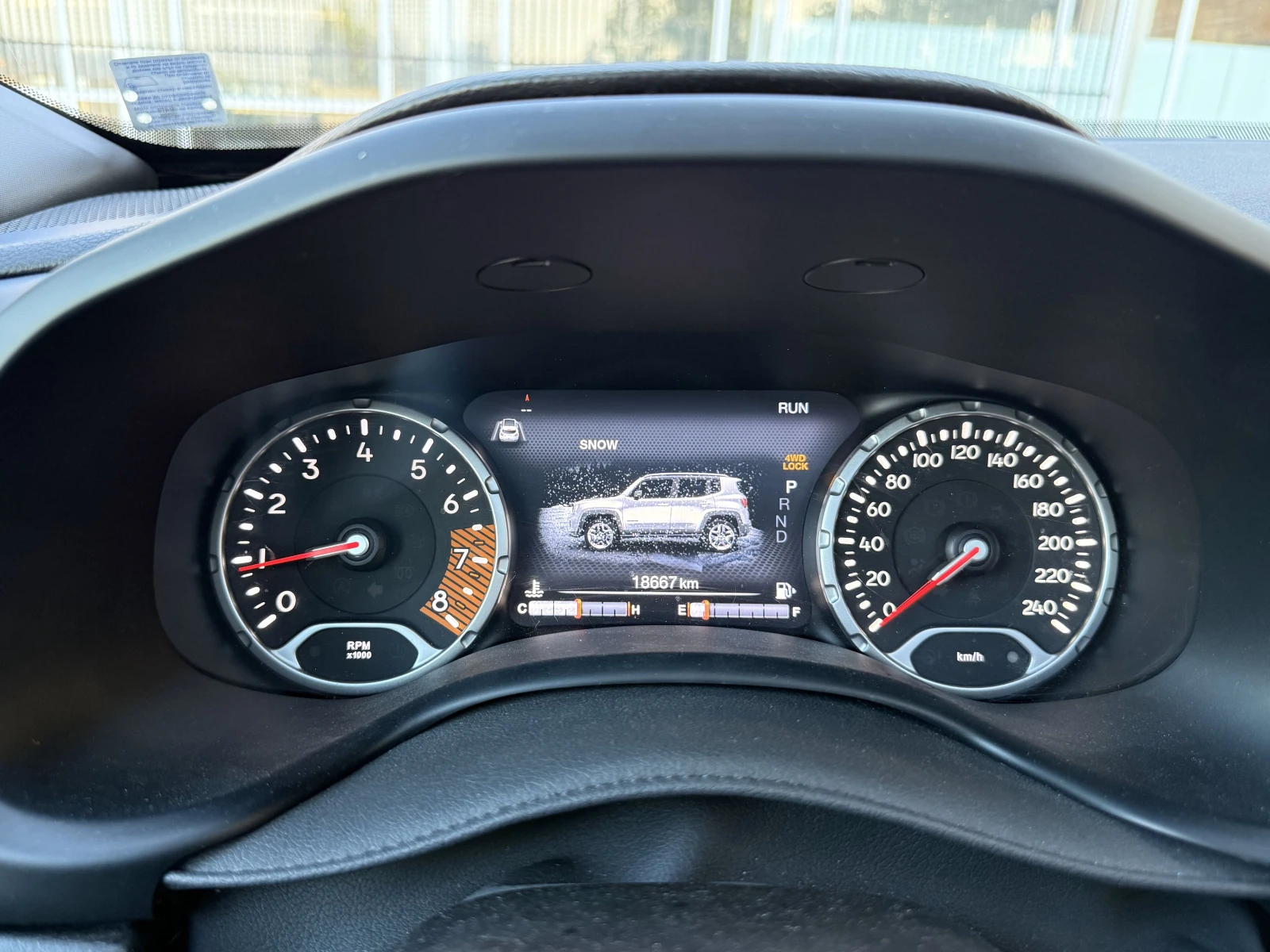 Jeep Renegade 4x4 benzin avtomat, снимка 13 - Автомобили и джипове - 54887025