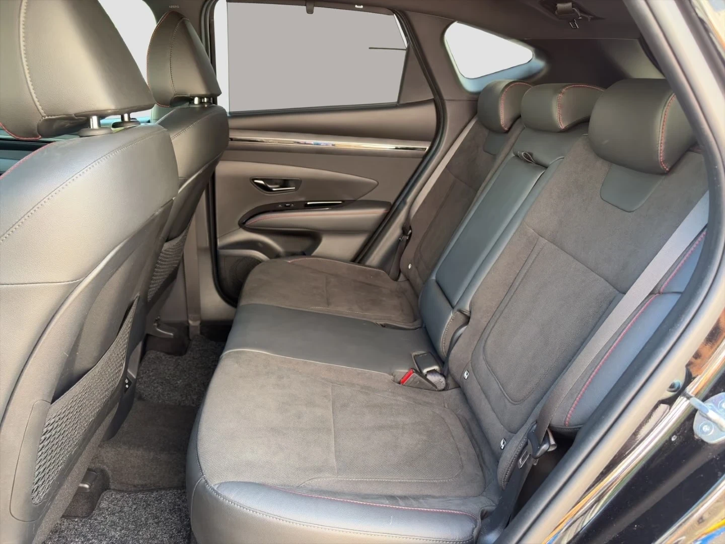 Hyundai Tucson Hybrid , снимка 8 - Автомобили и джипове - 55671537