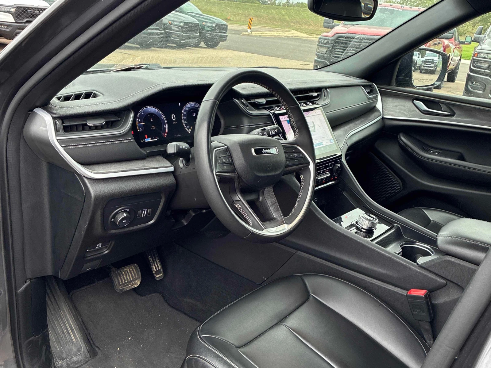 Jeep Grand cherokee Limited* CARFAX* АВТОКРЕДИТ БЕЗ ПЪРВОНАЧАЛНА ВНОСК, снимка 6 - Автомобили и джипове - 56128170