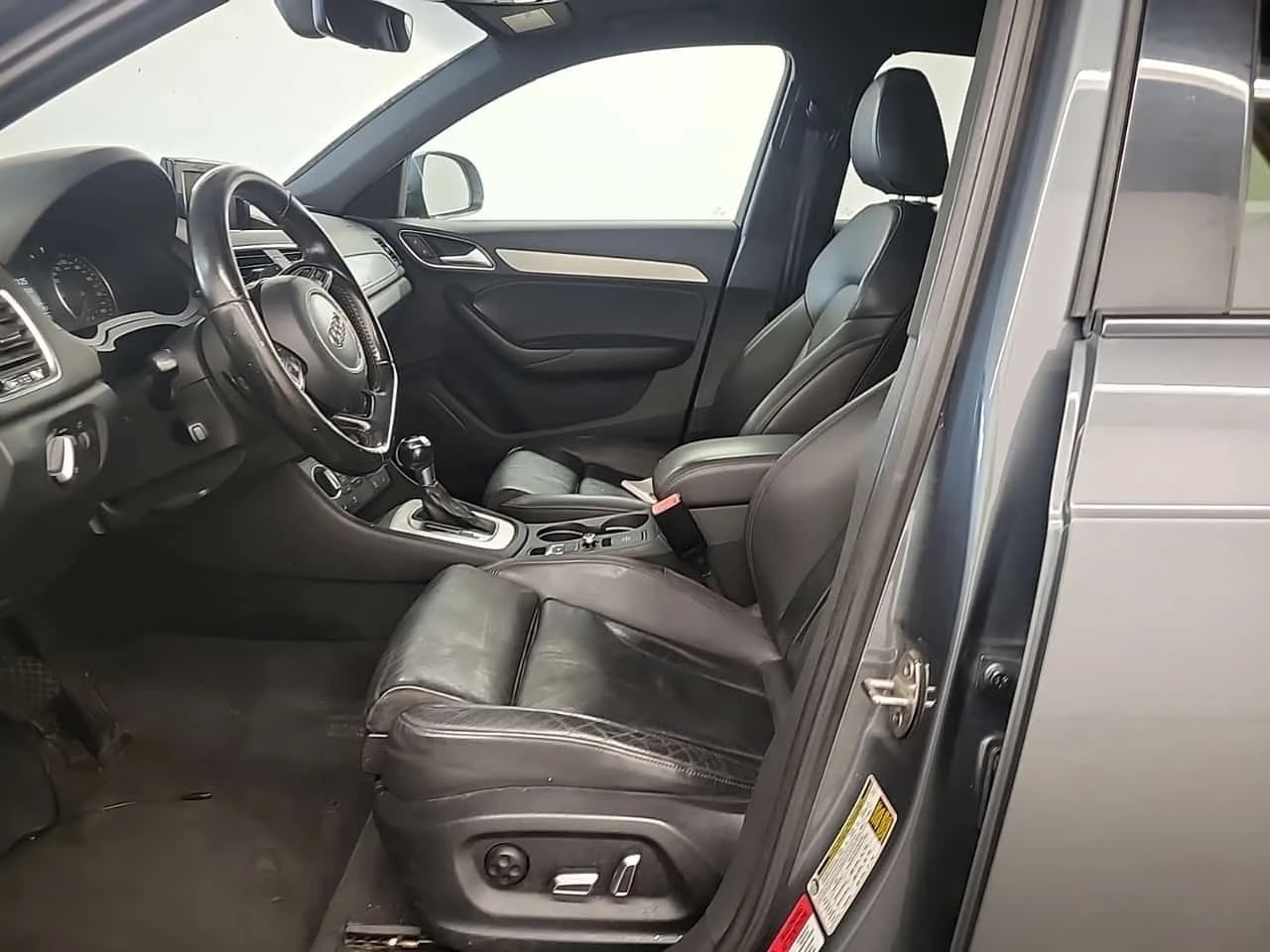 Audi Q3 * PROGRESSIV * CARFAX * 2 КЛЮЧА * ПОДГРЕВ * , снимка 10 - Автомобили и джипове - 56374485