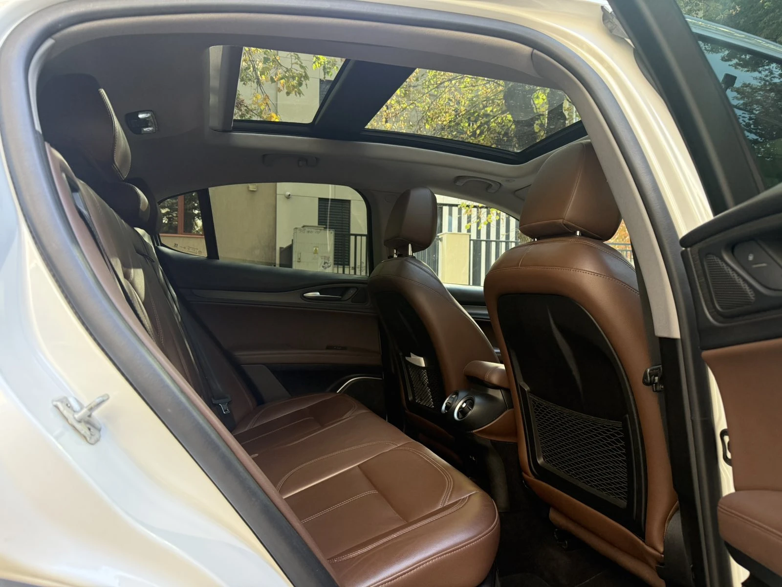 Alfa Romeo Stelvio Q4 2.0t, снимка 12 - Автомобили и джипове - 56608190