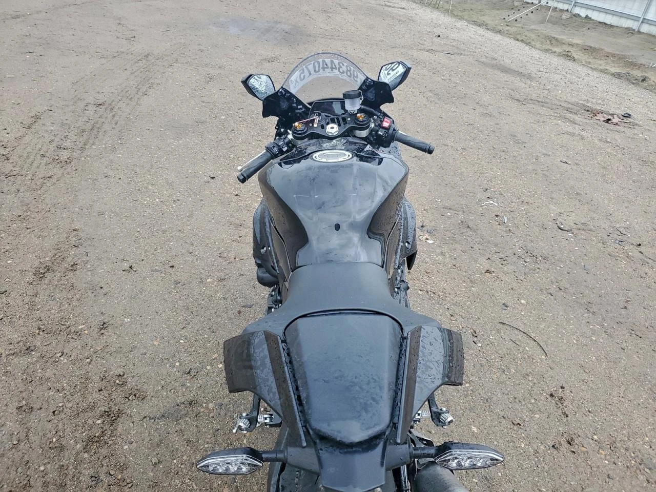 Yamaha YZF-R1  - изображение 6