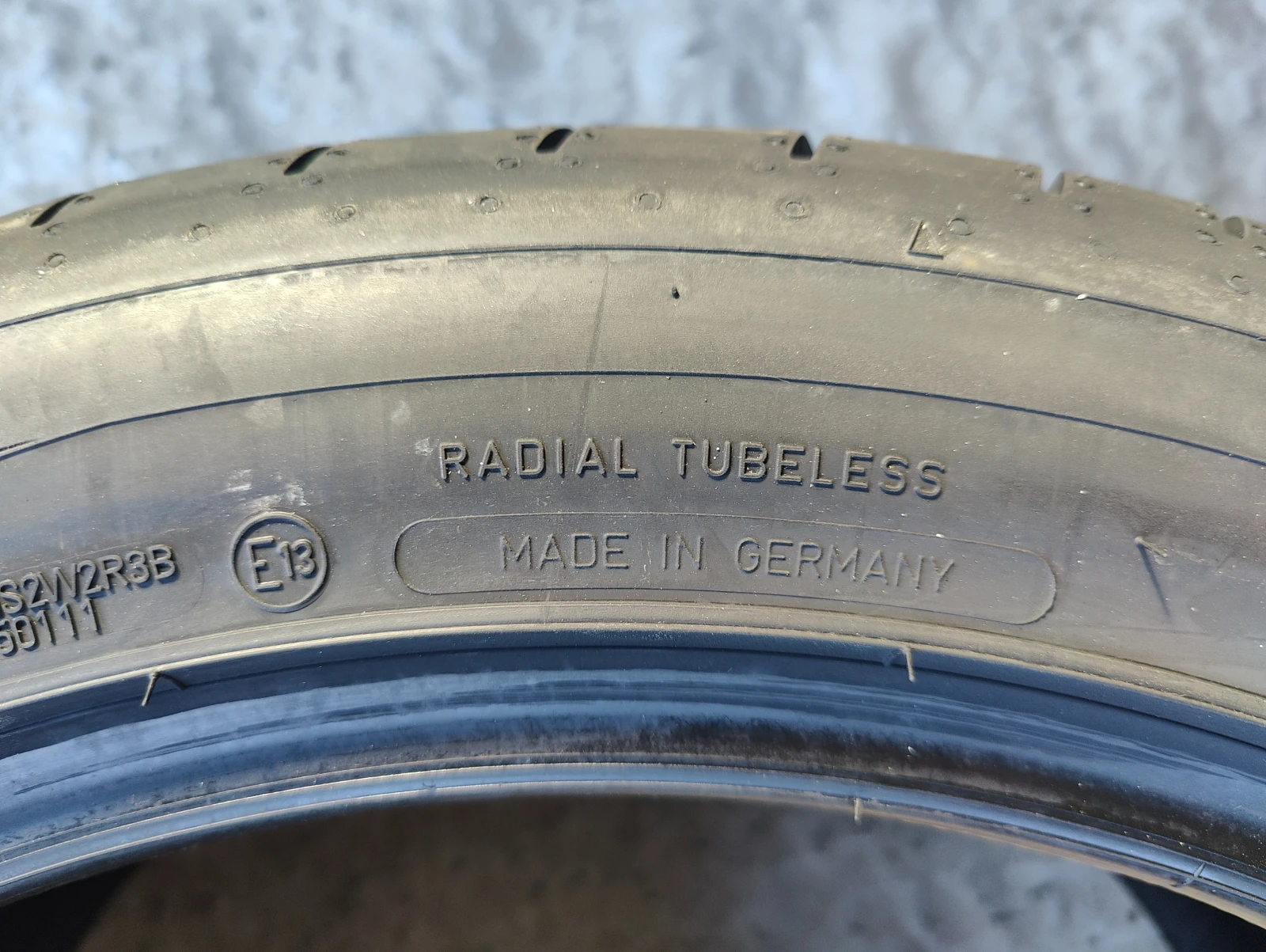 Гуми Летни 285/40R20, снимка 14 - Гуми и джанти - 54177998