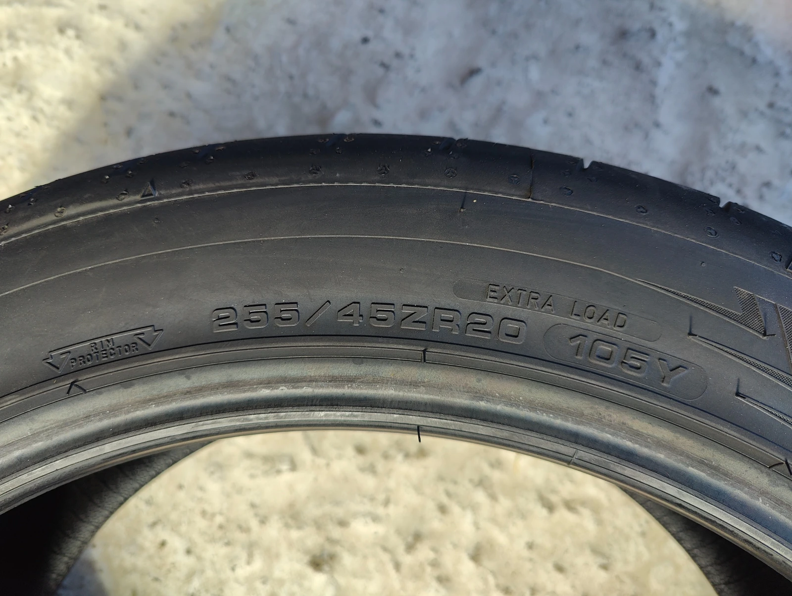 Гуми Летни 285/40R20, снимка 8 - Гуми и джанти - 54177998