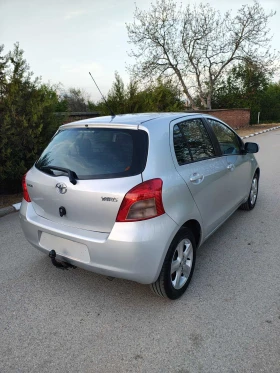 Toyota Yaris 1.3 VVTI, снимка 3