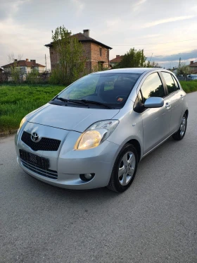 Toyota Yaris 1.3 VVTI, снимка 1