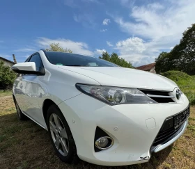 Обява за продажба на Toyota Auris 2.0 D4D ~15 999 лв. - изображение 2