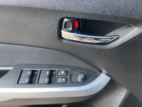 Suzuki Vitara 1.6i-Euro6-Автоматик!, снимка 6 - Автомобили и джипове - 53637045