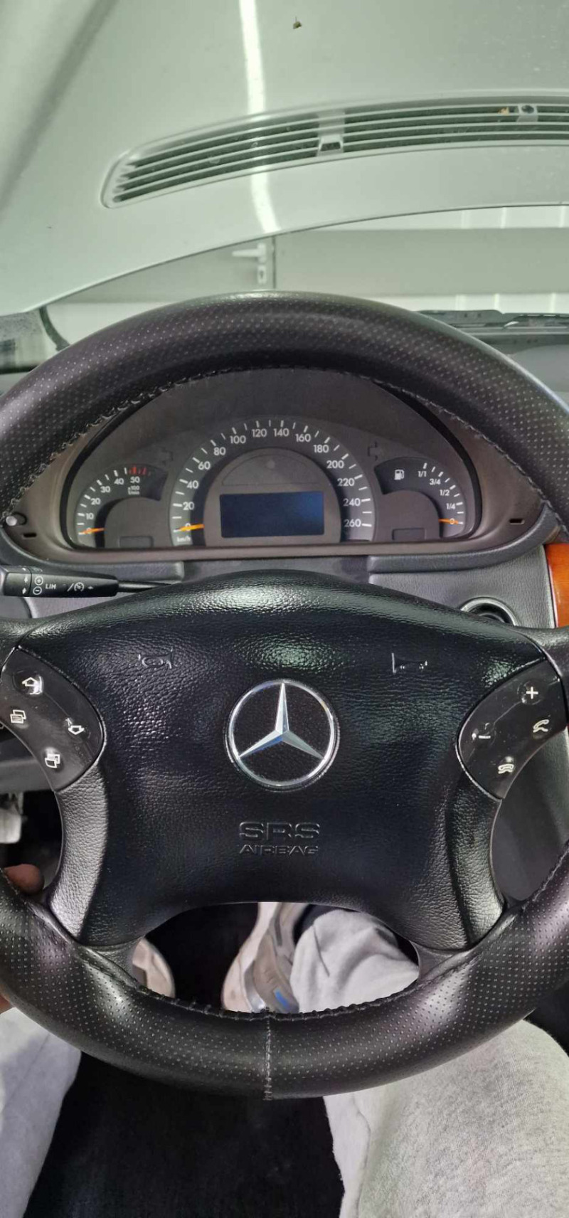 Mercedes-Benz C 220, снимка 8 - Автомобили и джипове - 46460133