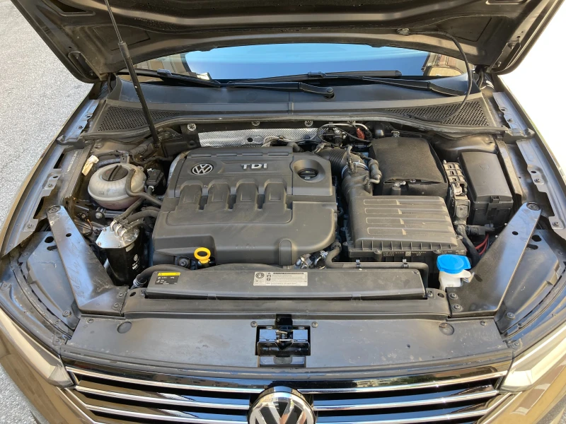 VW Passat B8, снимка 17 - Автомобили и джипове - 46859563