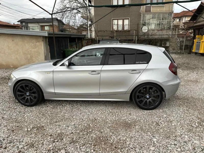 BMW 120 D, снимка 7 - Автомобили и джипове - 48681331