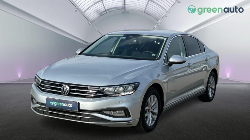 VW Passat VW Passat 2.0 TDi SCR DSG, Месечна вноска от 490 л, снимка 1 - Автомобили и джипове - 49184813