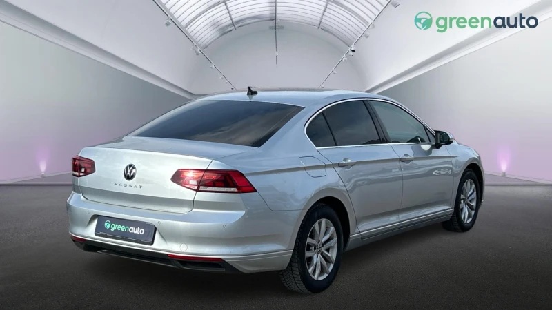 VW Passat VW Passat 2.0 TDi SCR DSG, Месечна вноска от 490 л, снимка 3 - Автомобили и джипове - 49184813