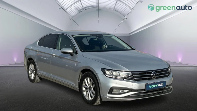 VW Passat VW Passat 2.0 TDi SCR DSG, Месечна вноска от 490 л, снимка 2 - Автомобили и джипове - 49184813