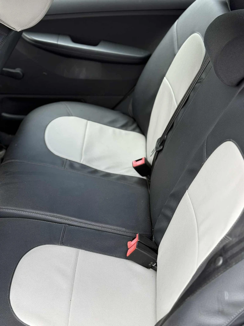 Skoda Fabia, снимка 8 - Автомобили и джипове - 51203645