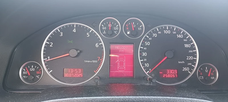 Audi A6 Avant QUATTRO, снимка 8 - Автомобили и джипове - 52299419