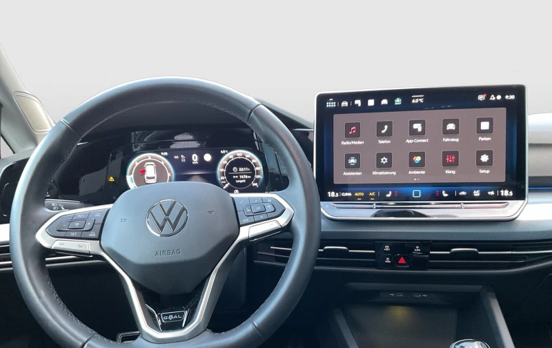 VW Golf 2.0TDI* FACELIFT* CAM* DISTR* LED* , снимка 7 - Автомобили и джипове - 52521258