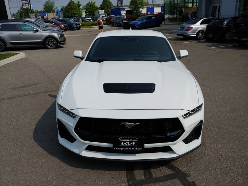 Ford Mustang GT * * CARFAX * * АВТО КРЕДИТ * * , снимка 2 - Автомобили и джипове - 52673825
