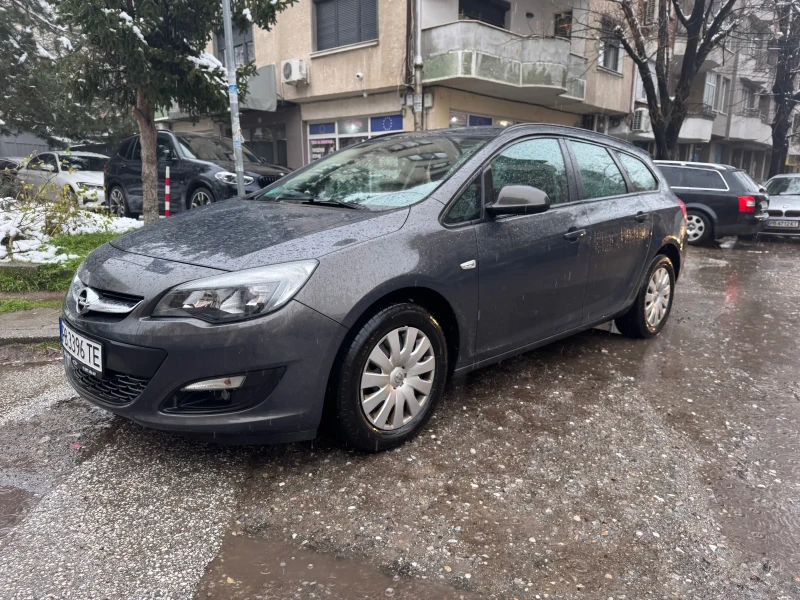 Opel Astra 1.6cdti 110ps feyslift, снимка 2 - Автомобили и джипове - 53340353