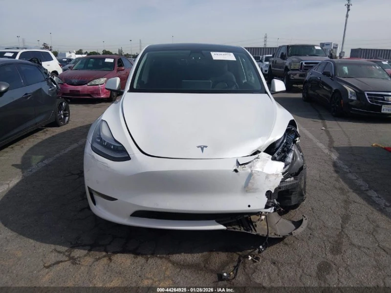 Tesla Model Y DUAL MOTOR, снимка 12 - Автомобили и джипове - 53508550