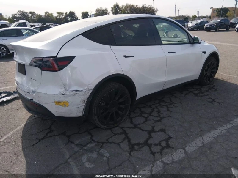 Tesla Model Y DUAL MOTOR, снимка 4 - Автомобили и джипове - 53508550