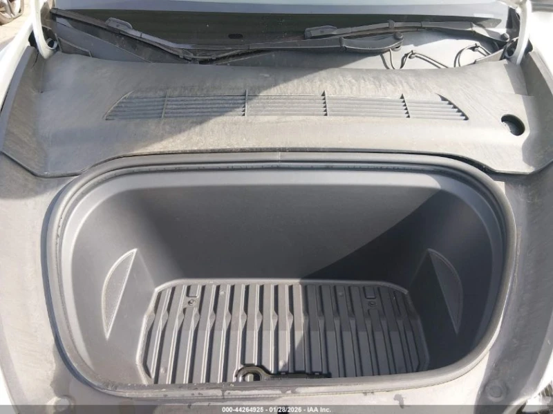 Tesla Model Y DUAL MOTOR, снимка 11 - Автомобили и джипове - 53508550