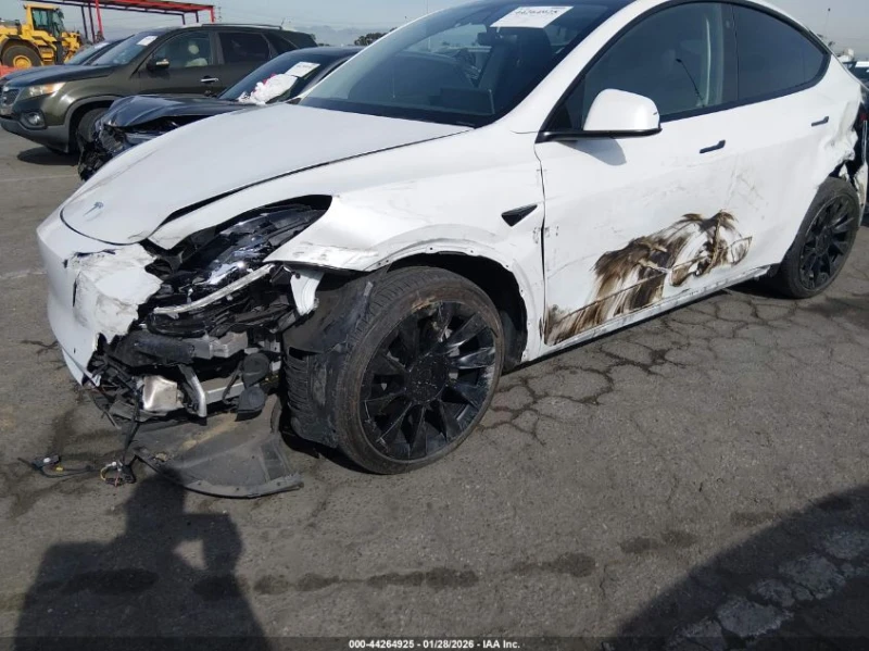Tesla Model Y DUAL MOTOR, снимка 6 - Автомобили и джипове - 53508550