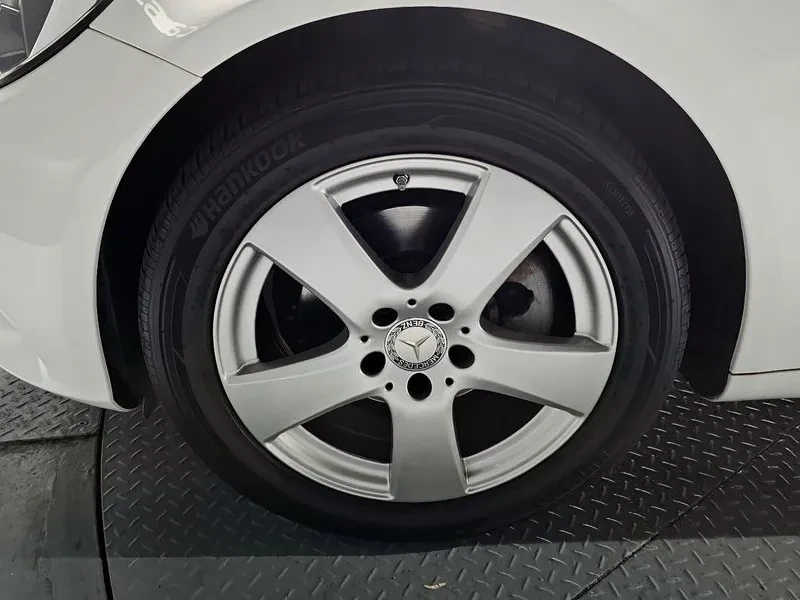 Mercedes-Benz C 200 2.0, снимка 5 - Автомобили и джипове - 54278023