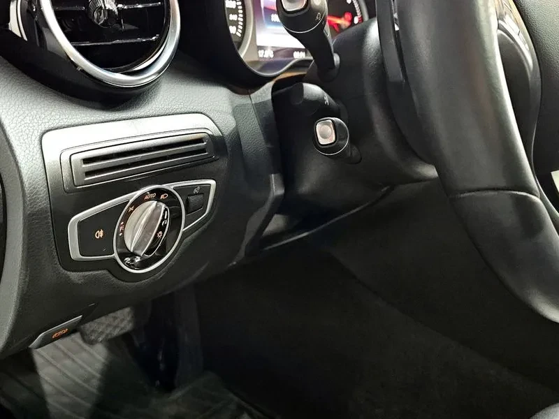 Mercedes-Benz C 200 2.0, снимка 14 - Автомобили и джипове - 54278023